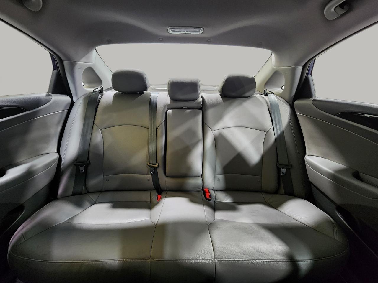 Hyundai Sonata  2012
