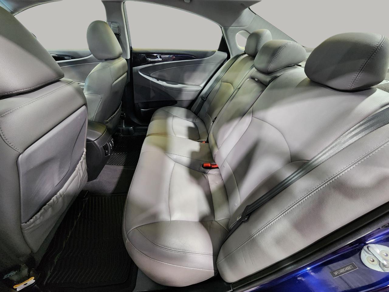 Hyundai Sonata  2012