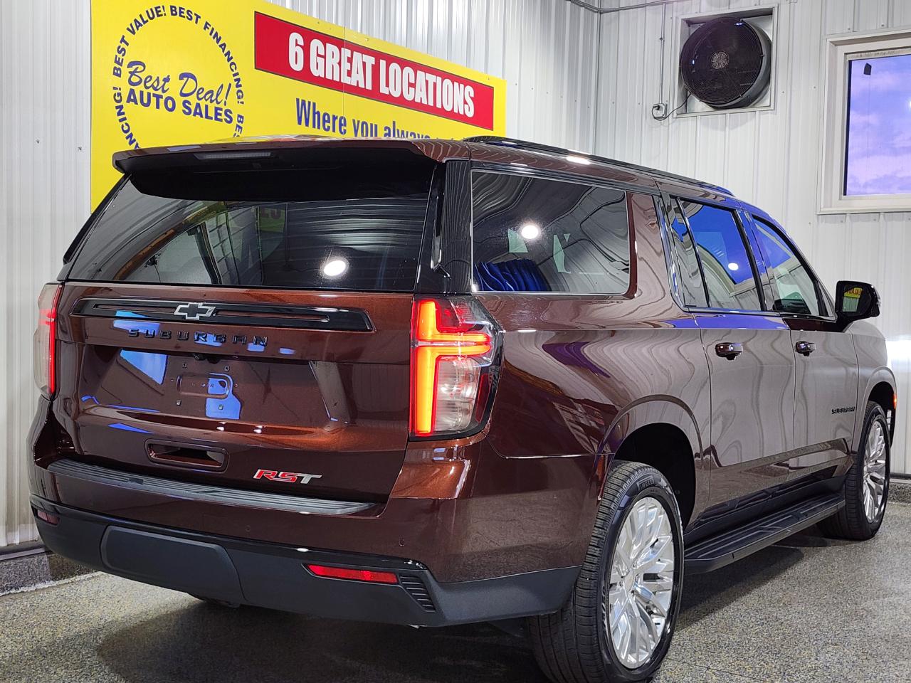 Chevrolet Suburban RST 2023