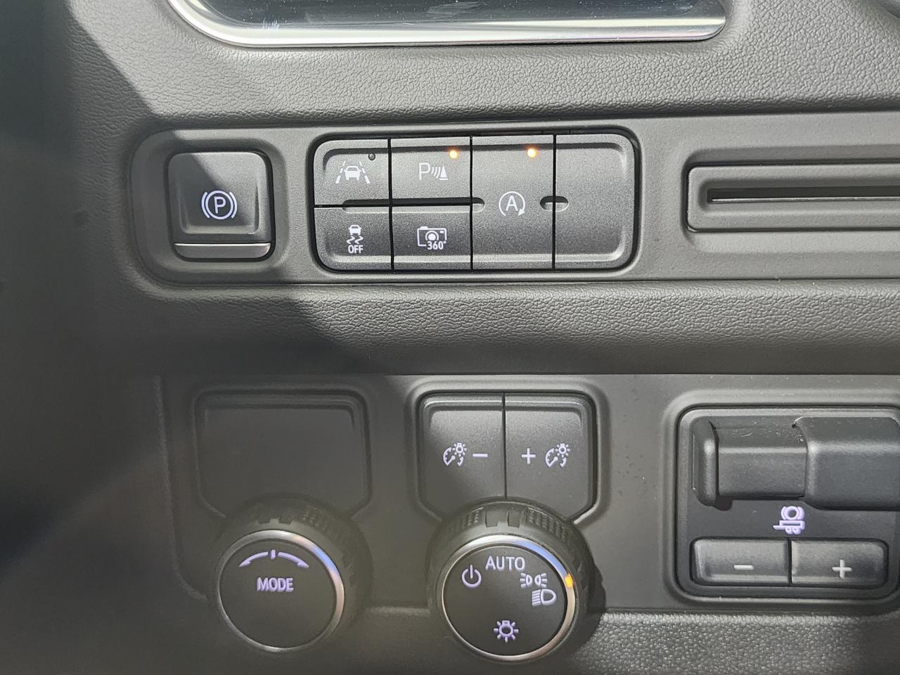 Chevrolet Suburban RST 2023