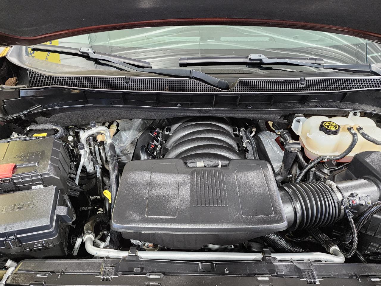 Chevrolet Suburban RST 2023