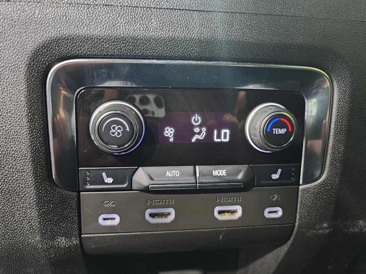 Chevrolet Suburban RST 2023