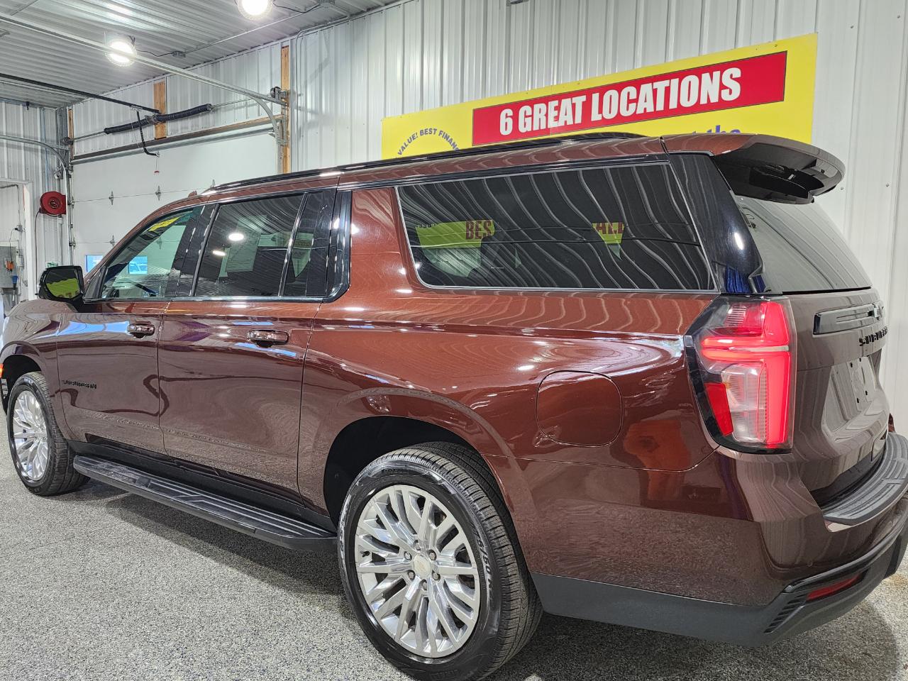 Chevrolet Suburban RST 2023