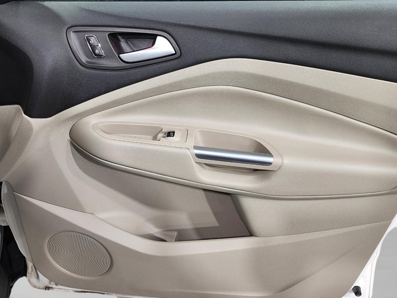 Ford Escape  2014