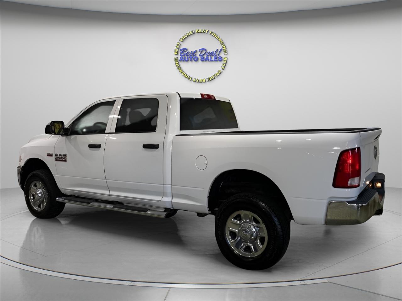 RAM 2500 4WD Crew Cab 149" Tradesman 2017