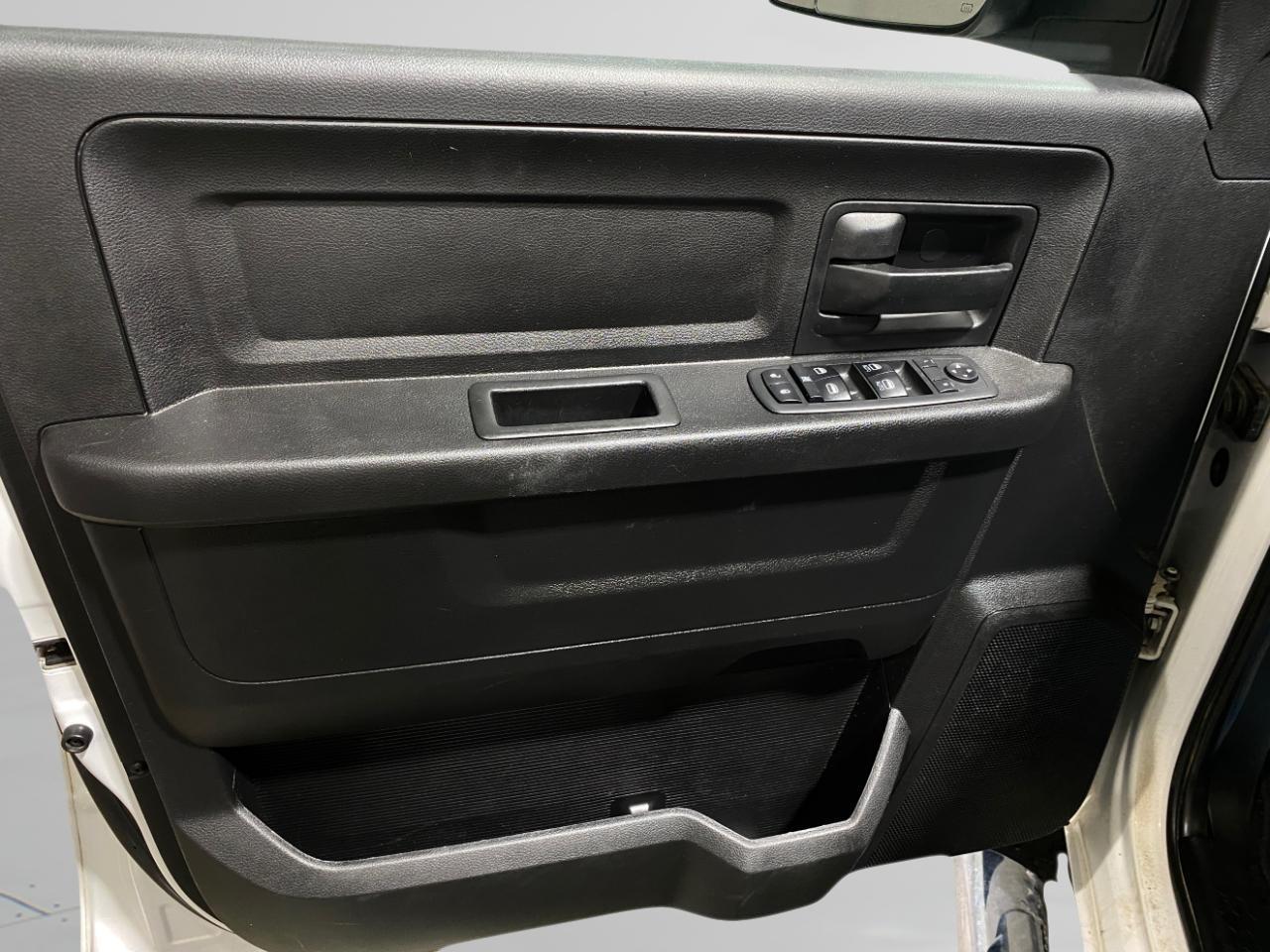 RAM 2500 4WD Crew Cab 149" Tradesman 2017