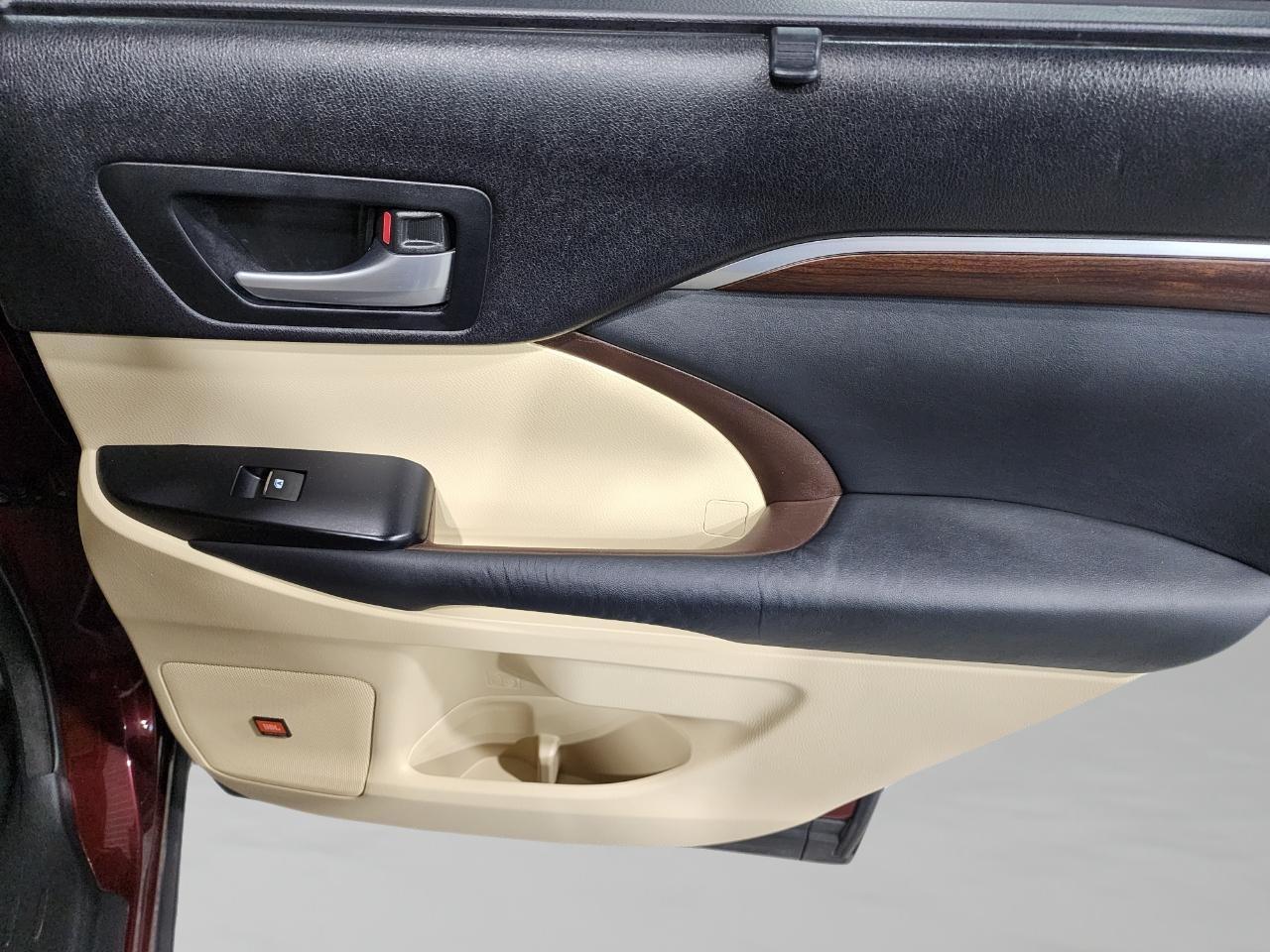 Toyota Highlander  2015