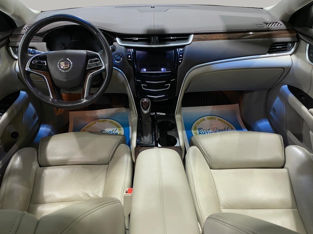 Cadillac XTS 4dr Sdn Luxury Collection FWD 2014