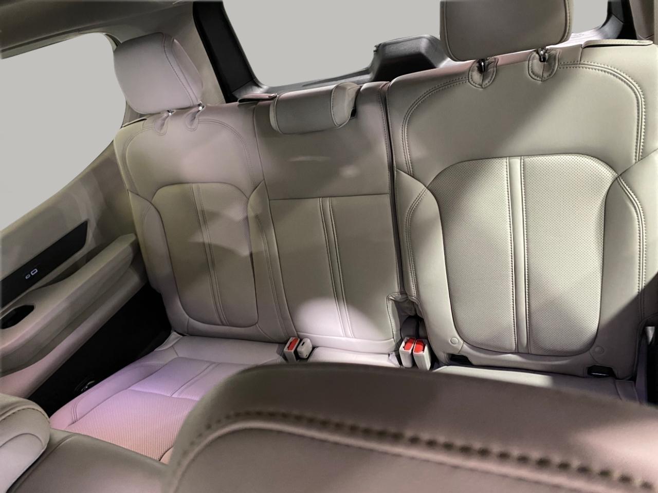 Jeep Wagoneer Series I 4WD 2022