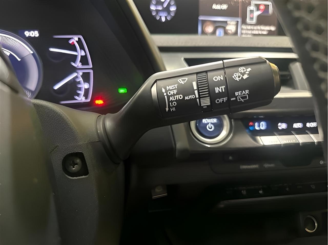 Lexus UX 250h  2019
