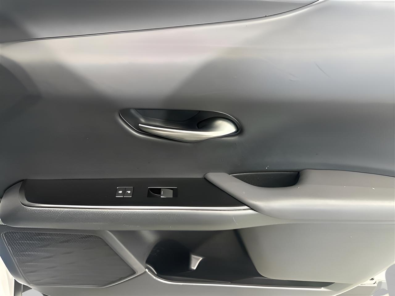 Lexus UX 250h  2019