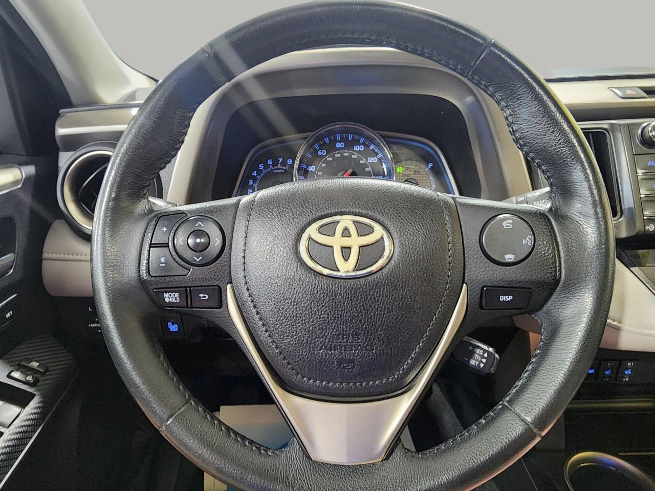 Toyota RAV4  2014