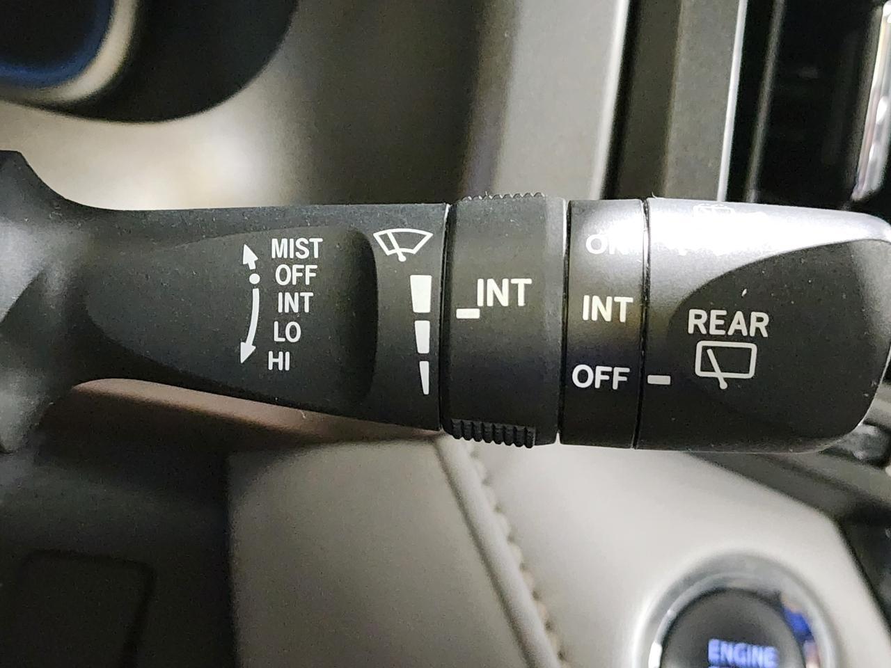 Toyota RAV4  2014