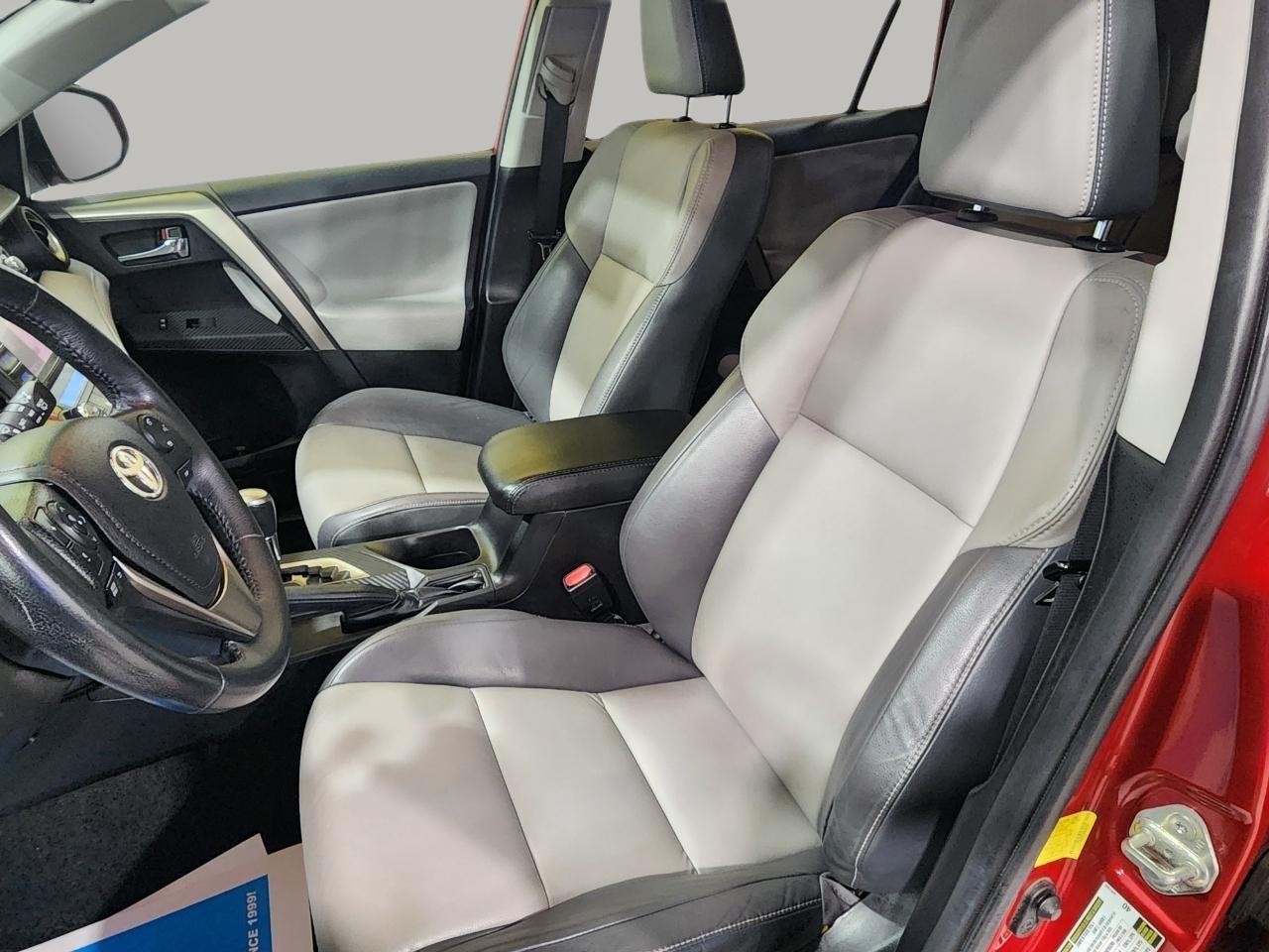 Toyota RAV4  2014