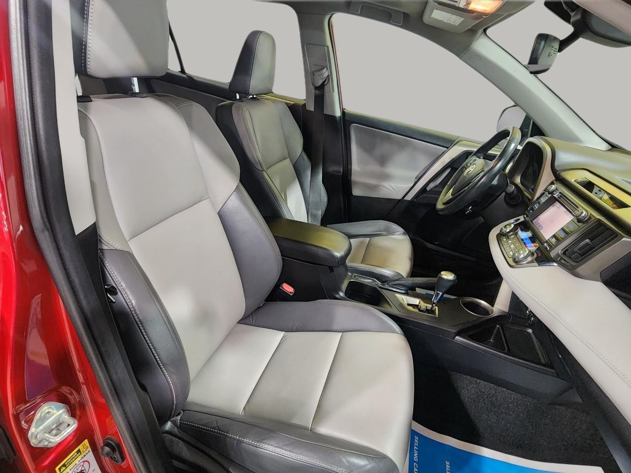Toyota RAV4  2014