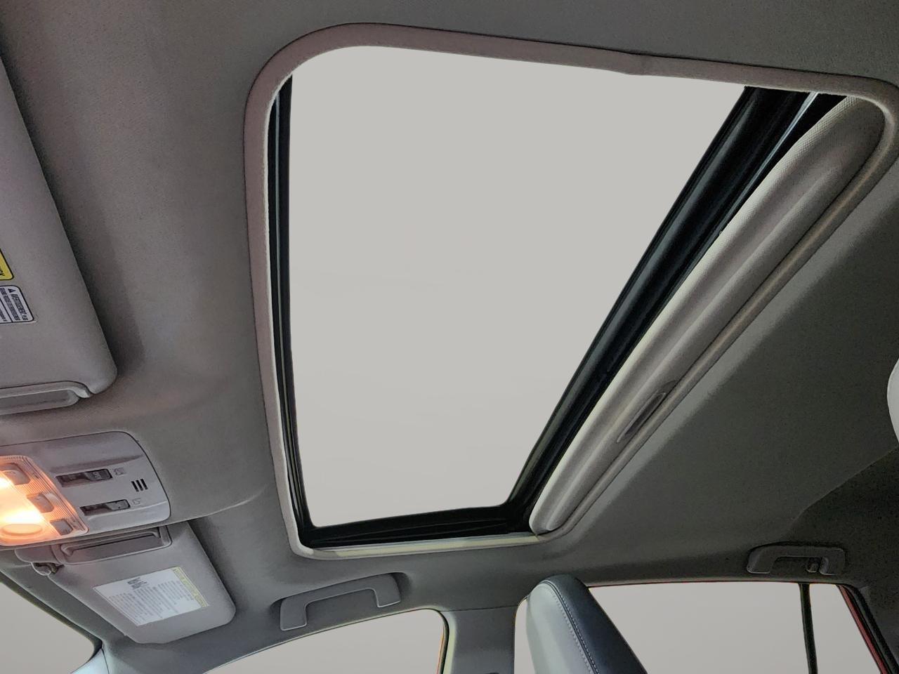 Toyota RAV4  2014