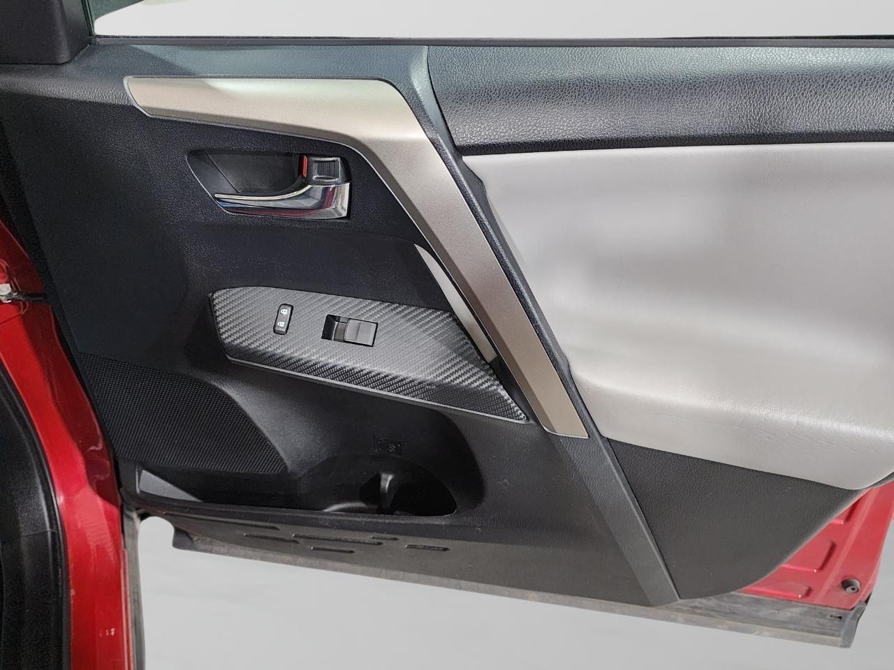 Toyota RAV4  2014