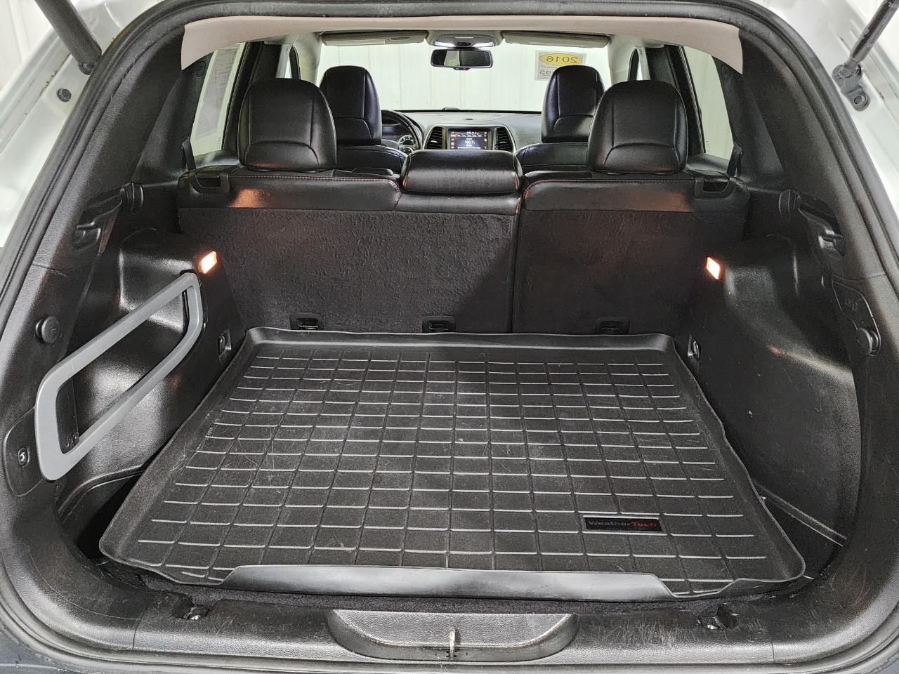 Jeep Cherokee  2016
