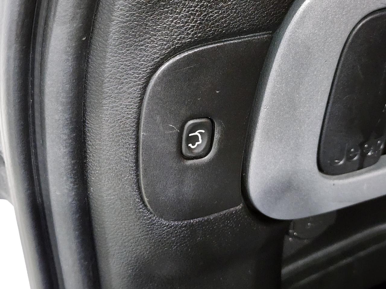 Jeep Cherokee  2016