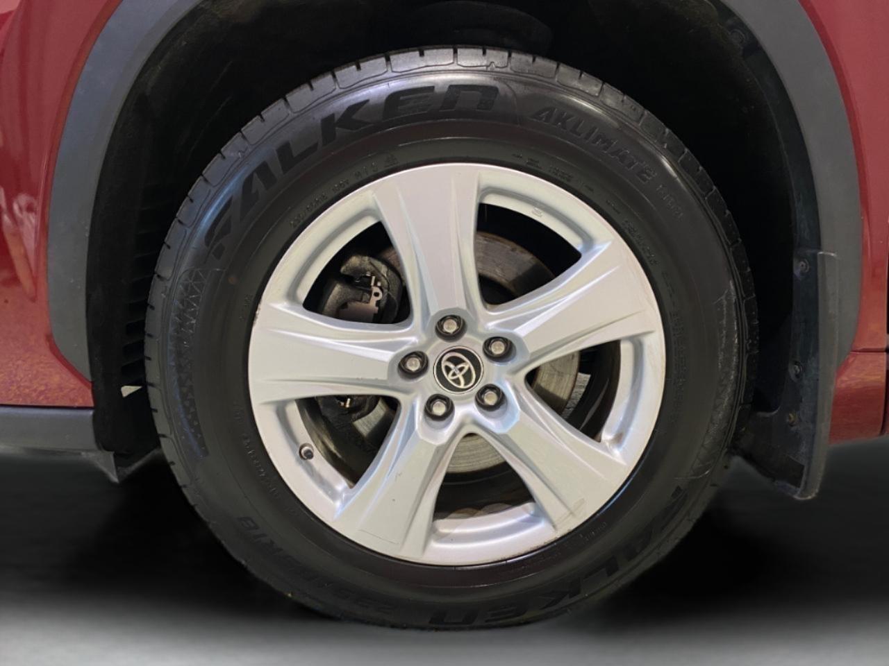 Toyota Highlander LE AWD V6 2020