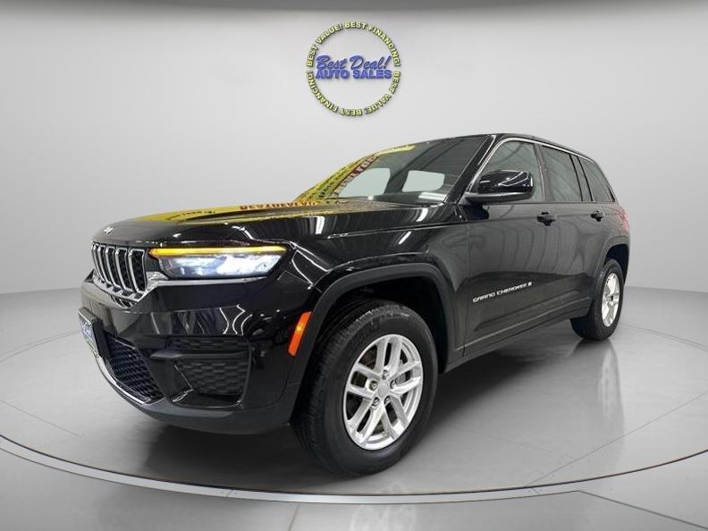 2024 Jeep Grand Cherokee Laredo 4WD