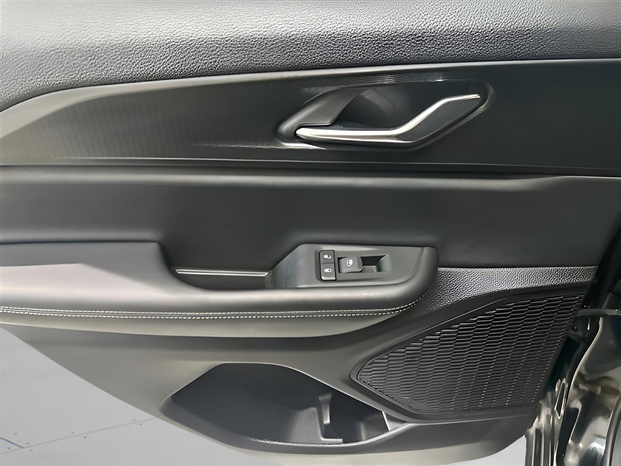 Jeep Grand Cherokee Laredo 4WD 2024