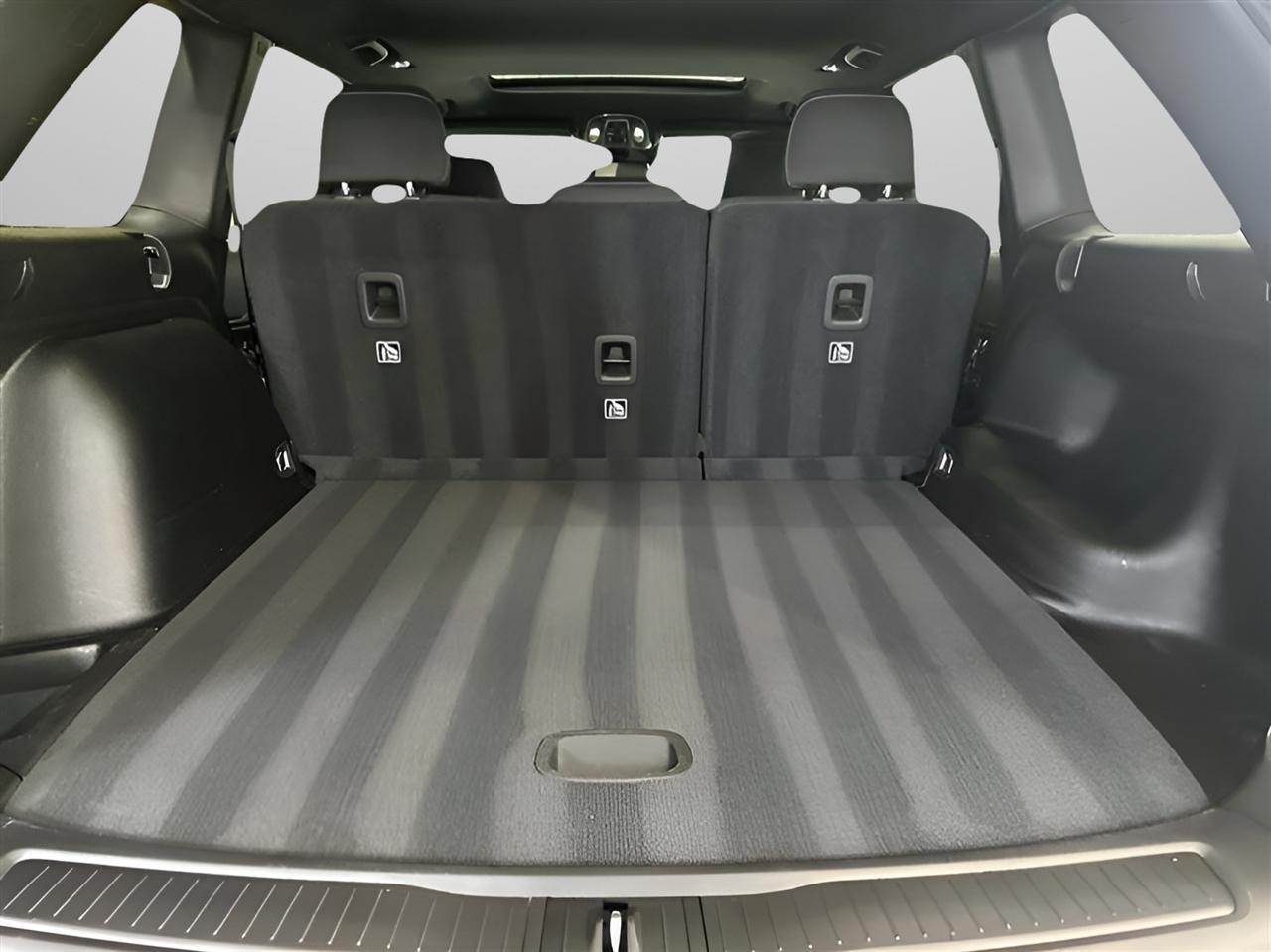 Jeep Grand Cherokee Laredo 4WD 2024