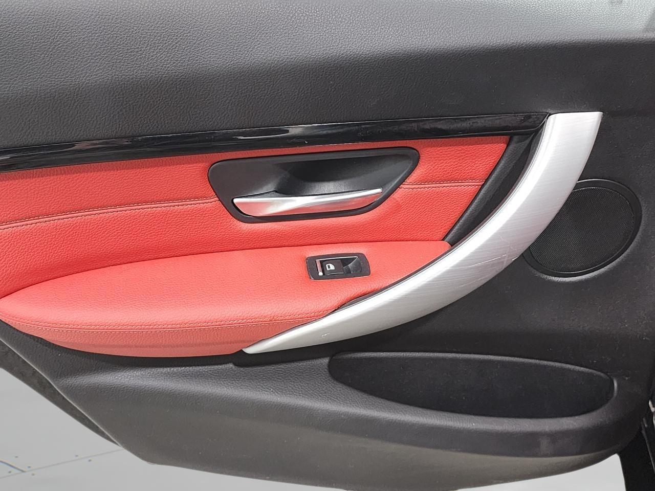 BMW 3-Series  2017