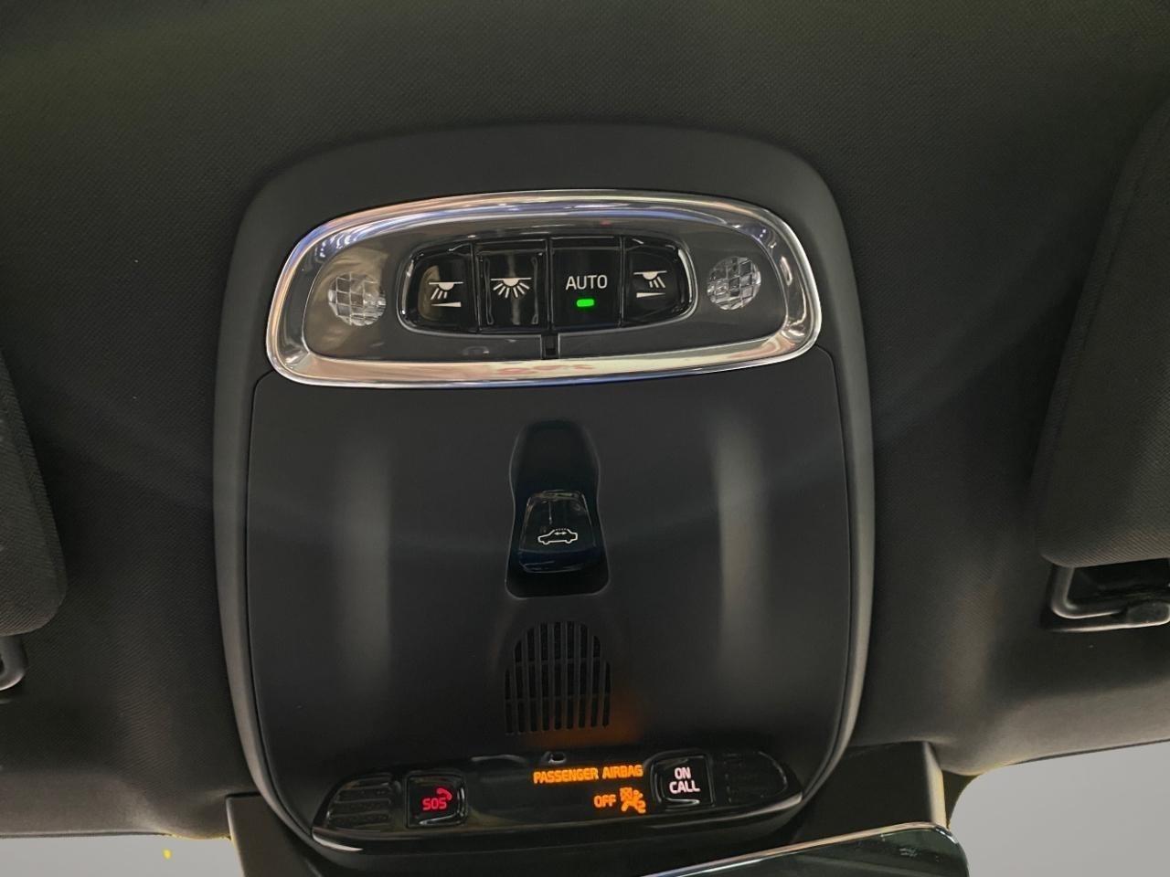 Volvo XC90 T5 Momentum 2018