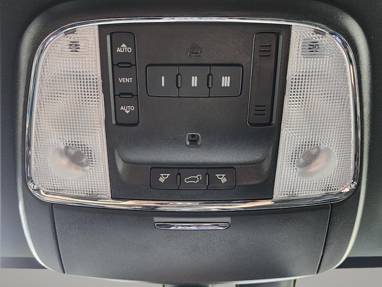 Jeep Grand Cherokee  2020