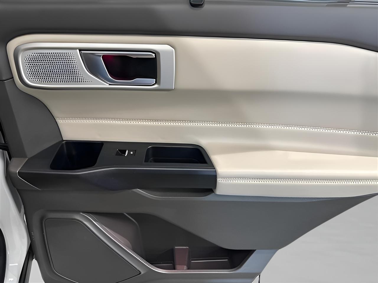 Ford Explorer Platinum AWD 2020