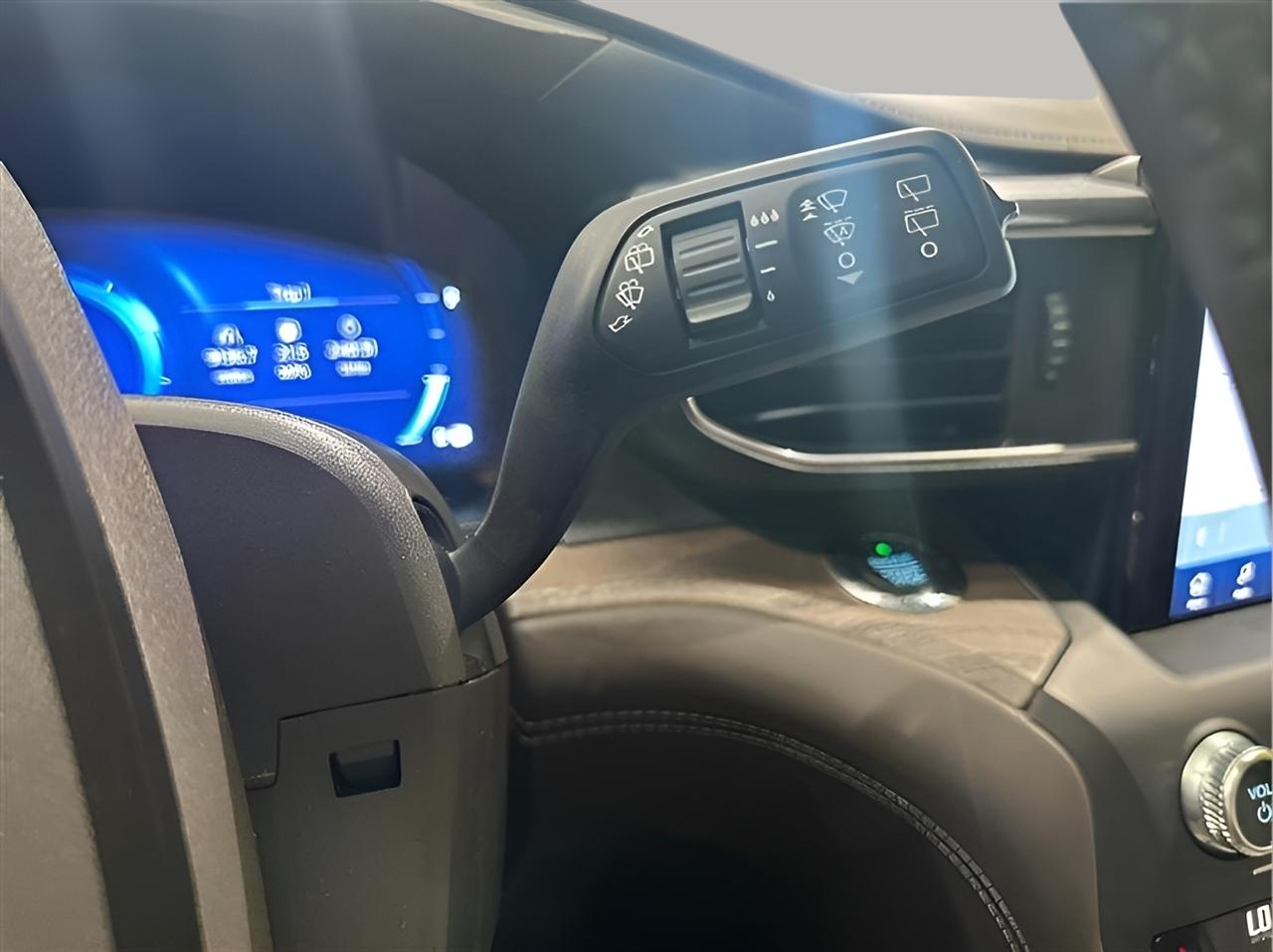 Ford Explorer Platinum AWD 2020