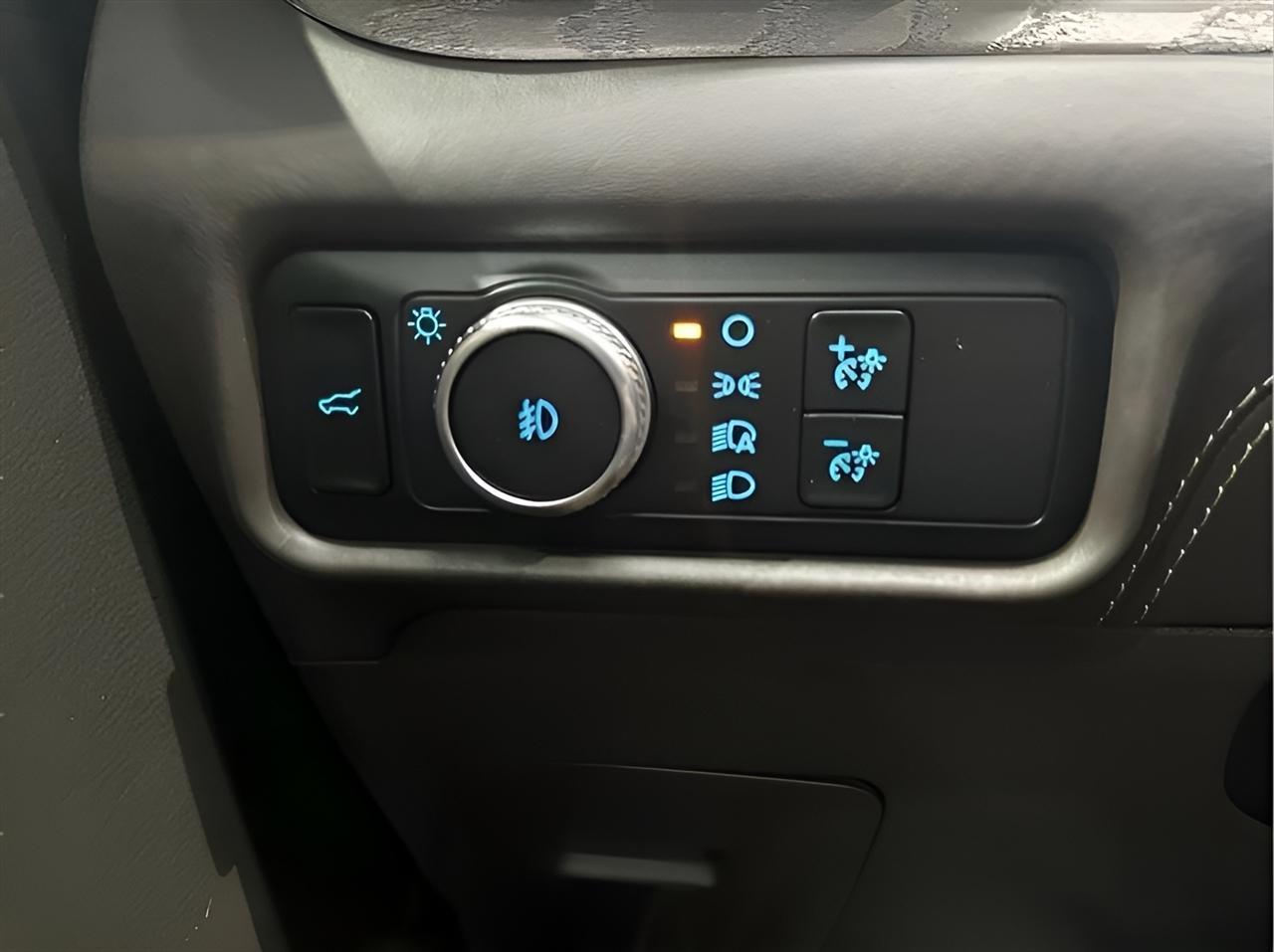 Ford Explorer Platinum AWD 2020