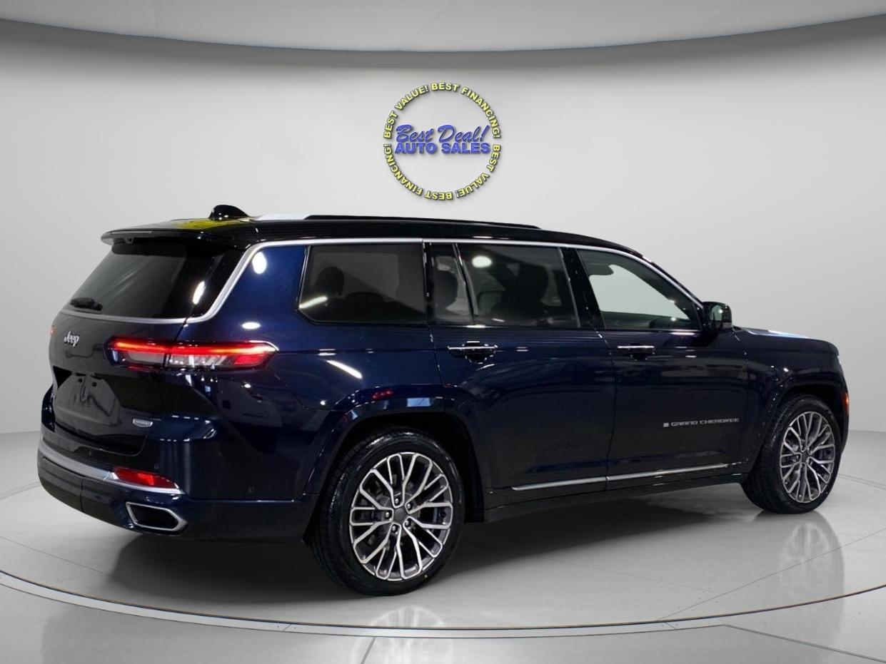 Jeep Grand Cherokee L Summit 4WD 2023