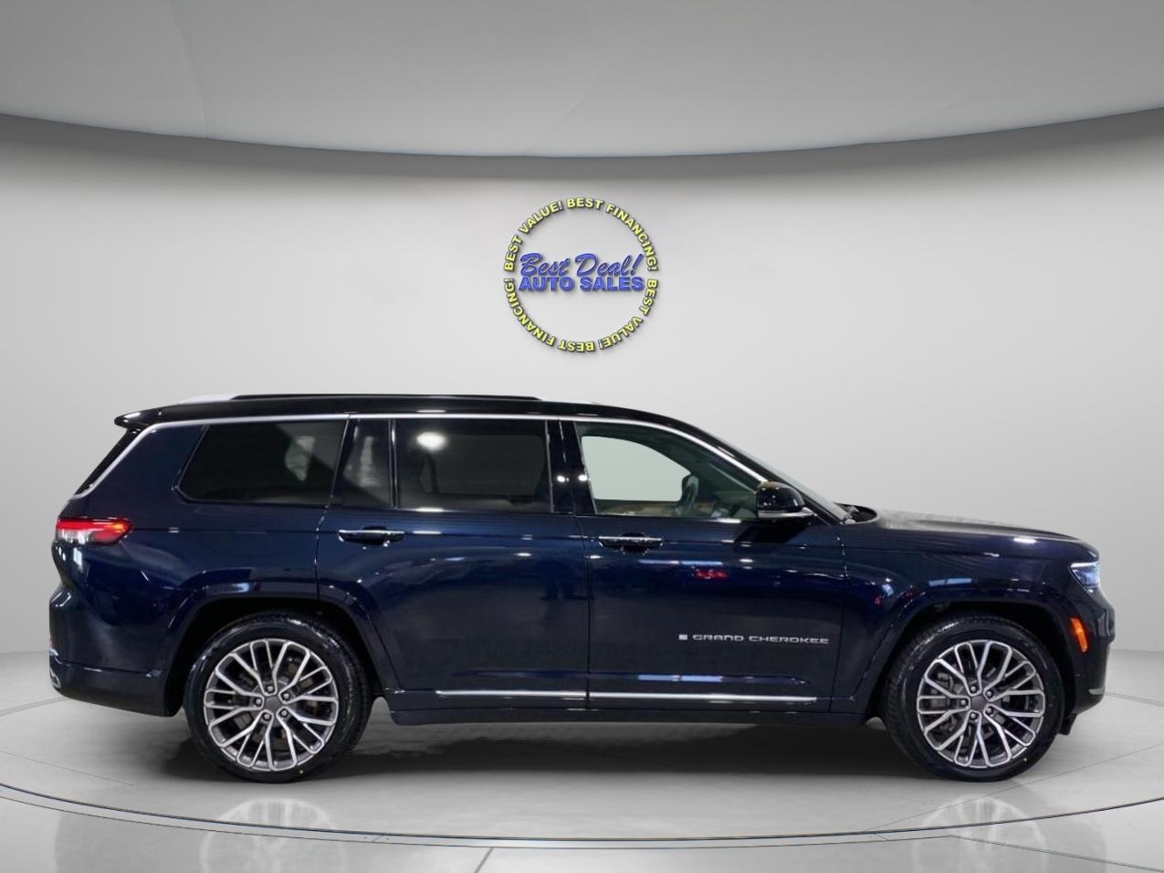 Jeep Grand Cherokee L Summit 4WD 2023