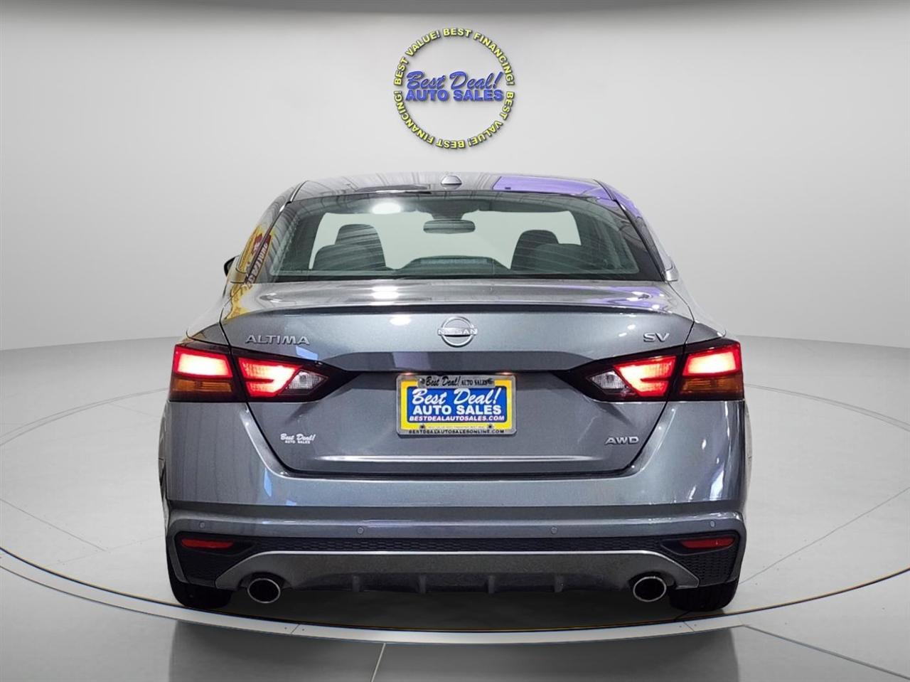 Nissan Altima  2023