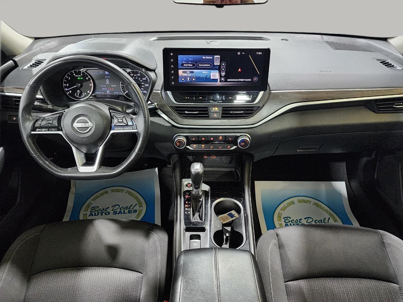 Nissan Altima  2023