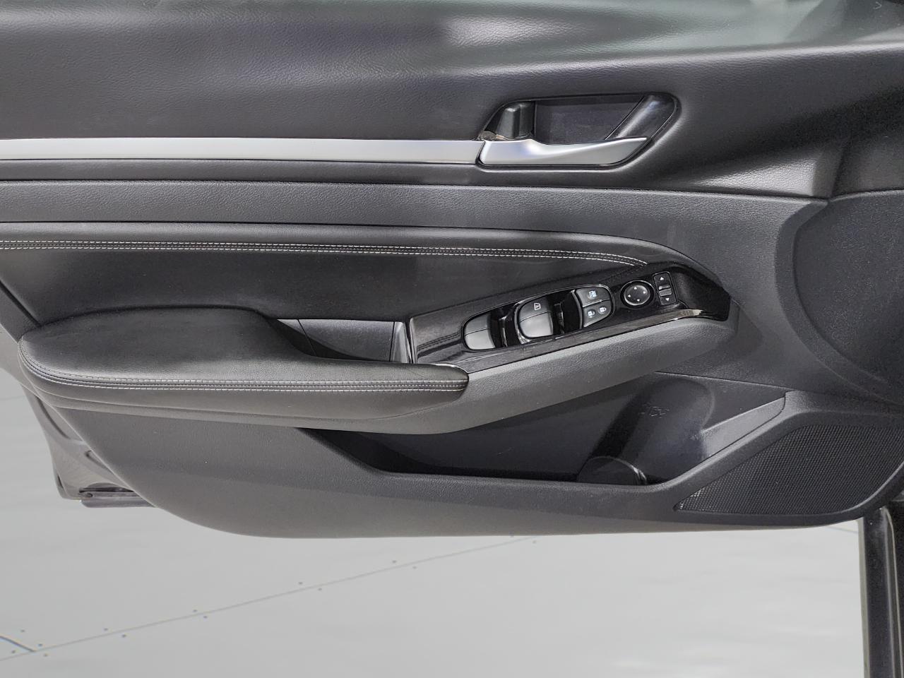 Nissan Altima  2023