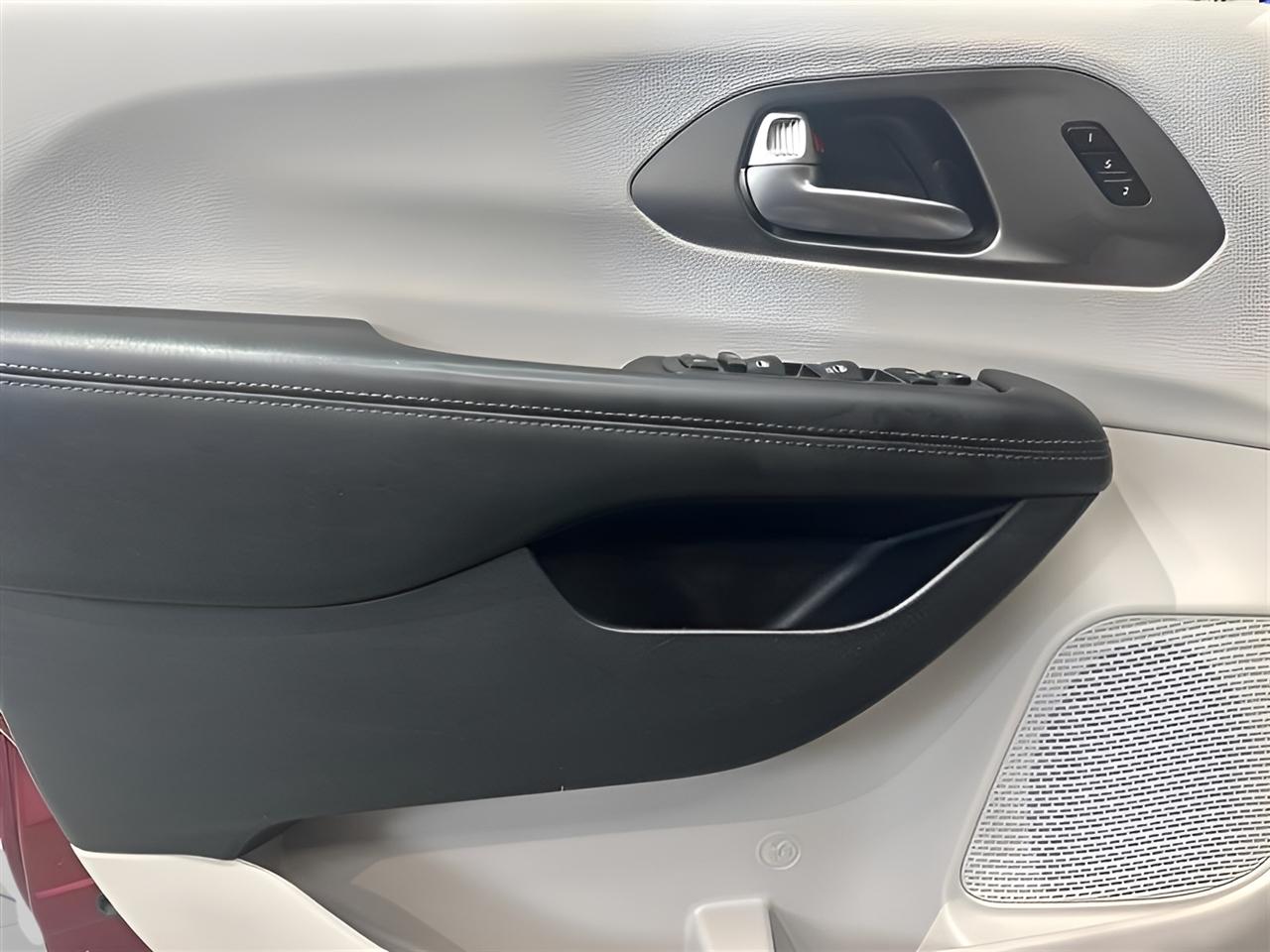 Chrysler Pacifica Limited 2019