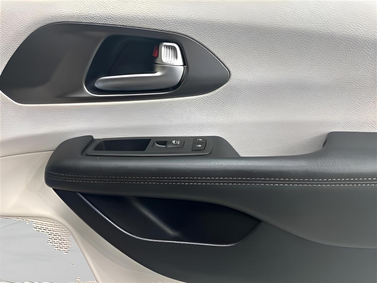 Chrysler Pacifica Limited 2019