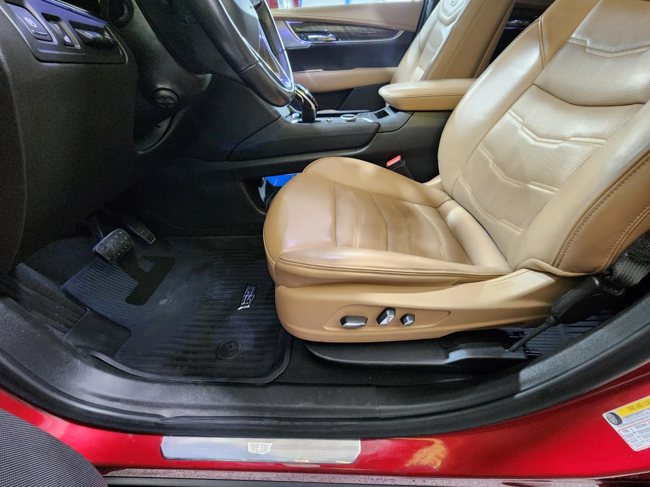 Cadillac XT6  2020