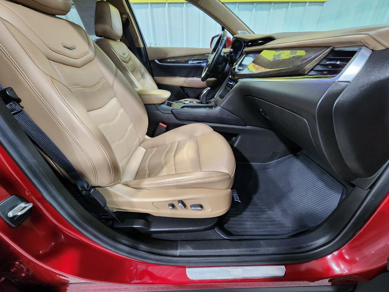 Cadillac XT6  2020