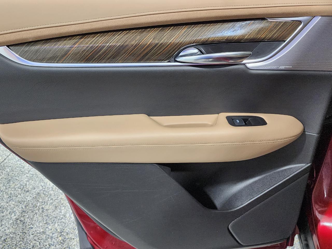 Cadillac XT6  2020