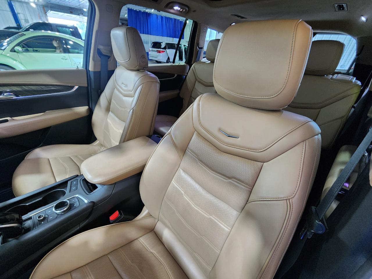 Cadillac XT6  2020