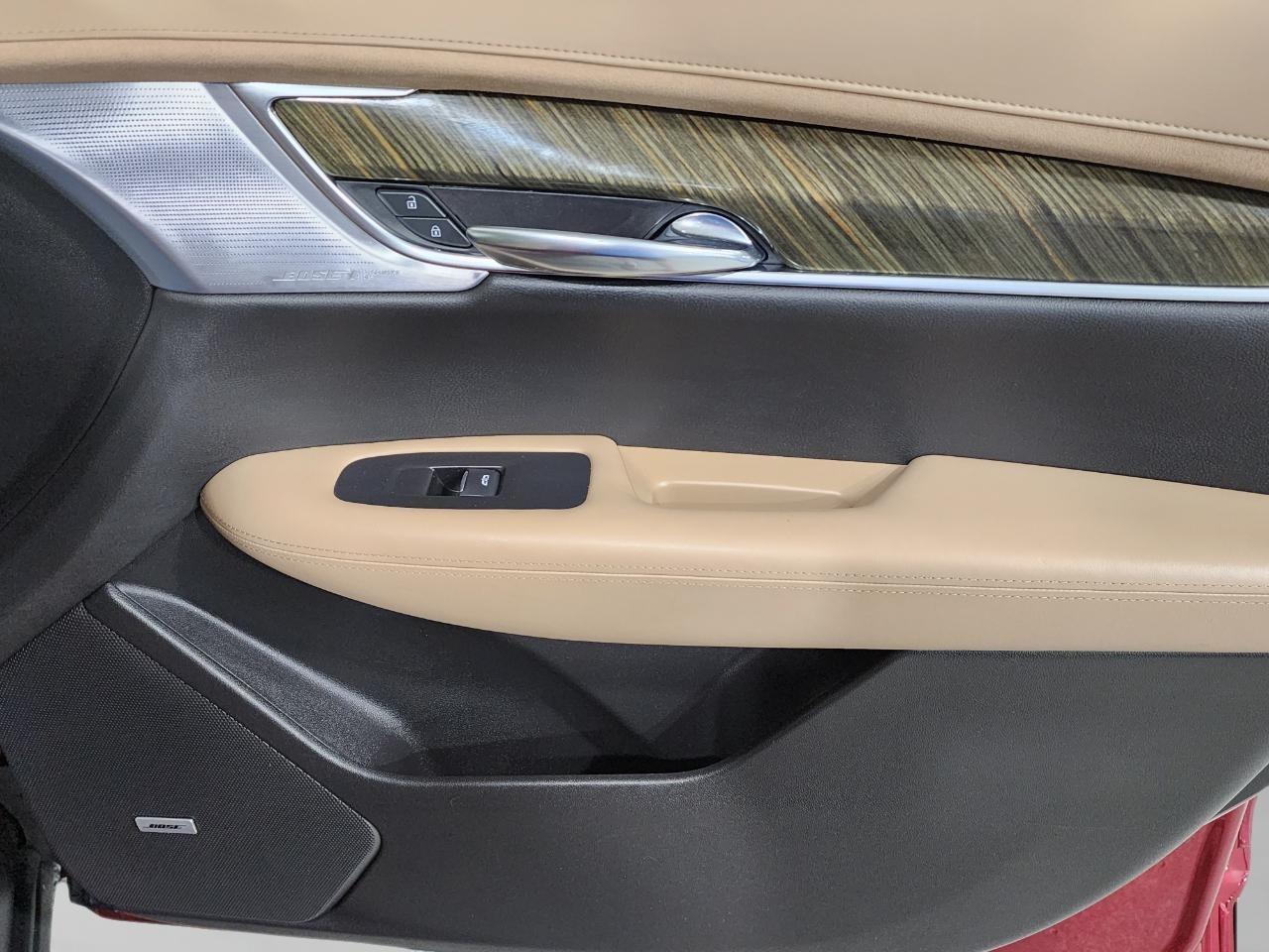 Cadillac XT6  2020