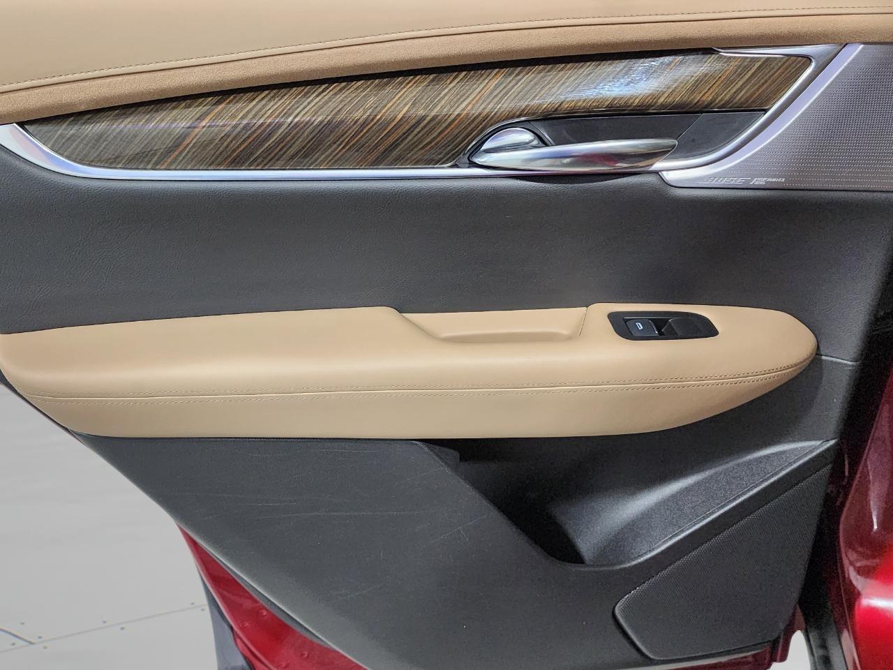Cadillac XT6  2020