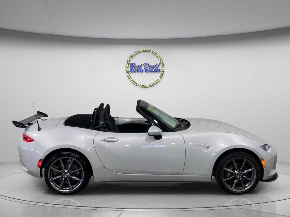 Mazda MX-5 Miata Grand Touring 6AT 2016