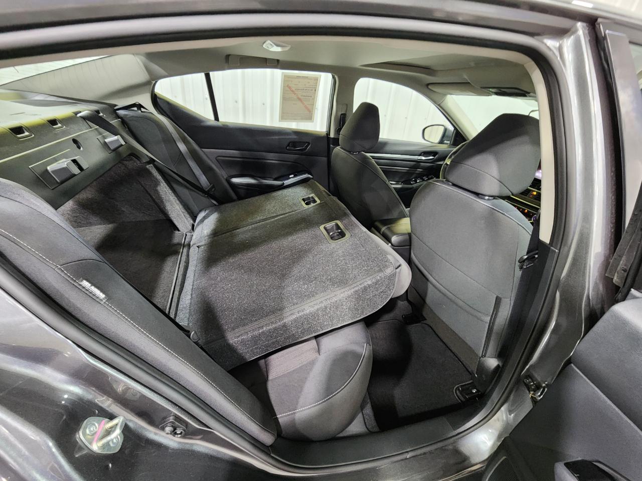 Nissan Altima  2023
