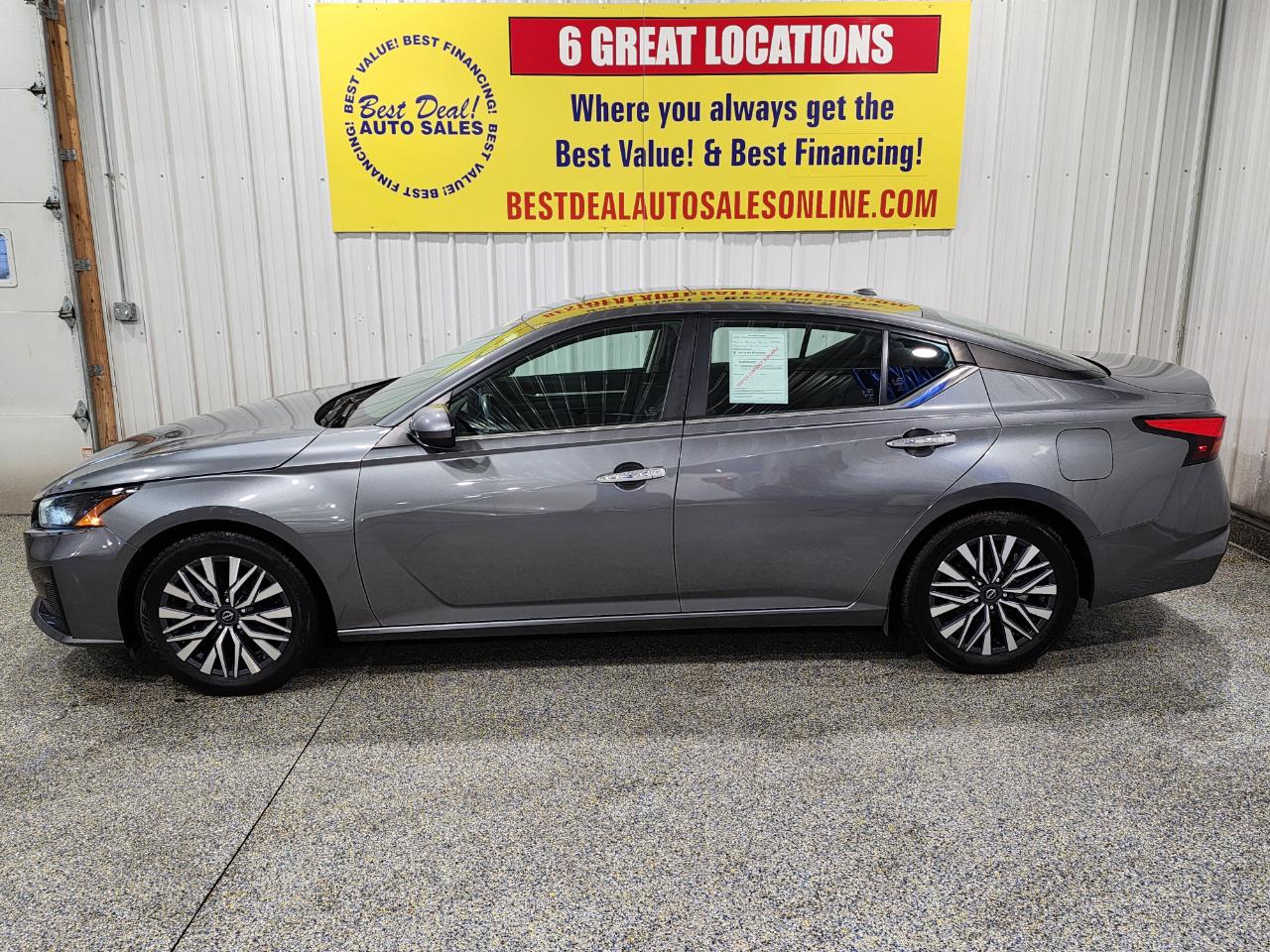 Nissan Altima  2023