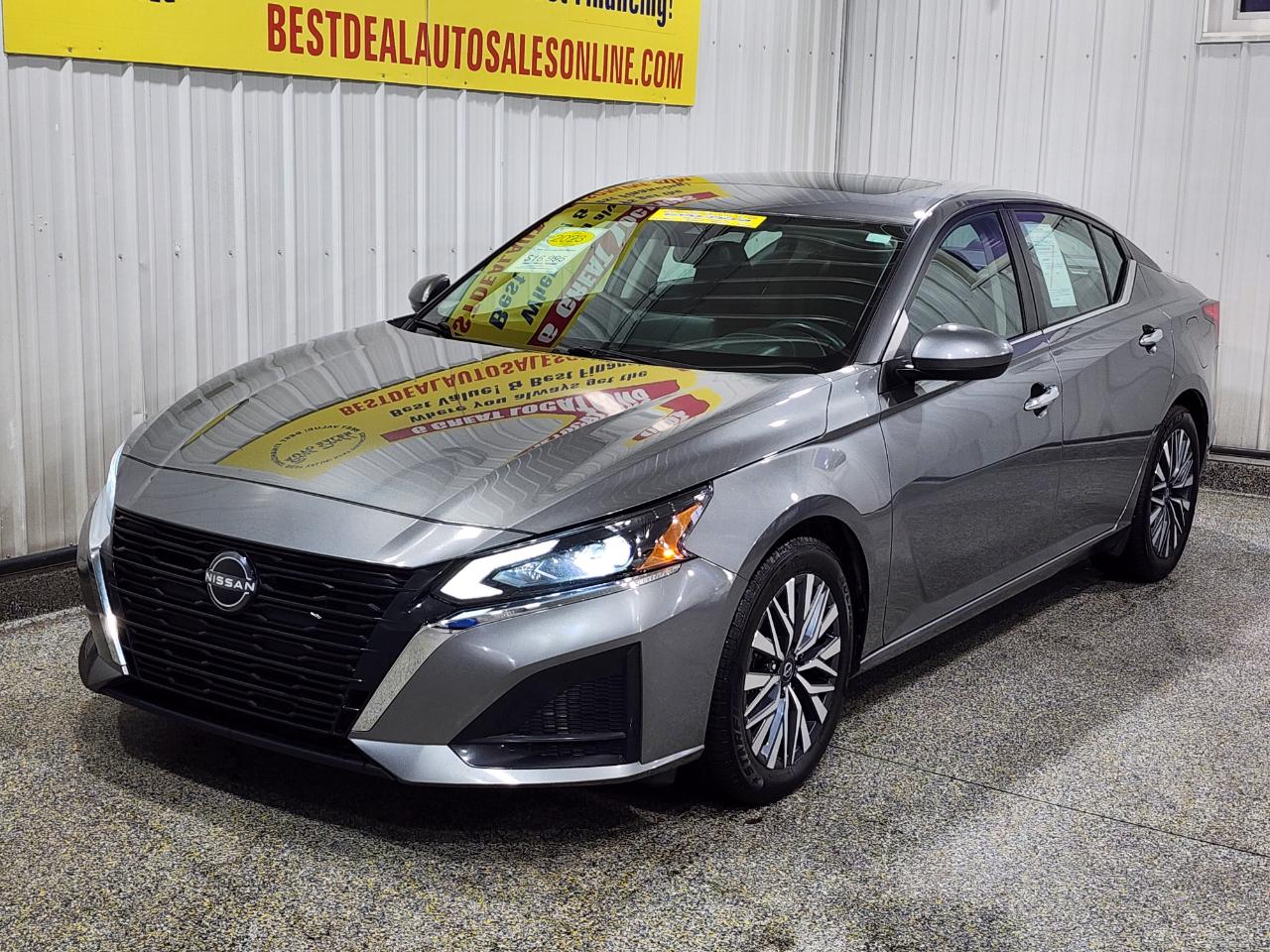 Nissan Altima  2023